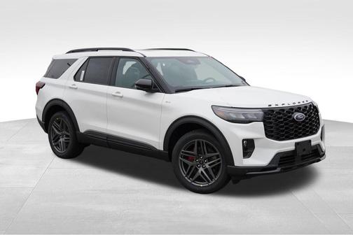 Star White Metallic Tri-Coat 2026 Ford Explorer ST-Line