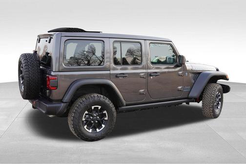 Granite Crystal Metallic Clearcoat 2025 Jeep Wrangler 4xe Rubicon