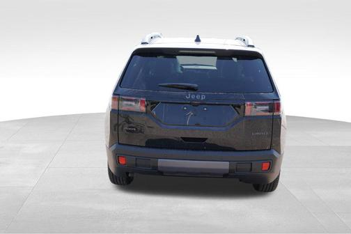 Diamond Black Crystal Pearlcoat 2026 Jeep Cherokee Limited