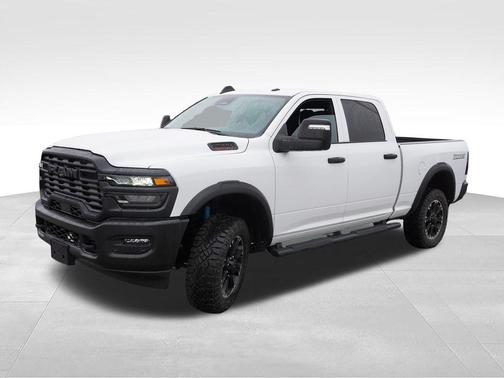 Bright White Clearcoat 2026 RAM 2500 Warlock Crew Cab 4x4 6'4' Box