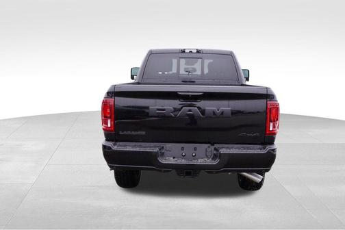 2026 RAM 3500 Laramie Crew Cab 4x4 6'4' Box