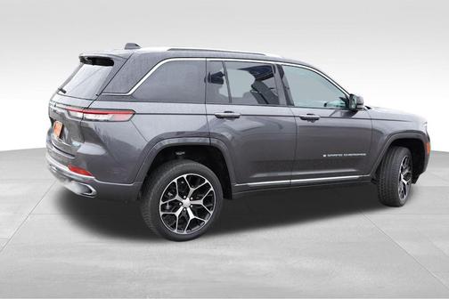 2022 Jeep Grand Cherokee 4xe Summit Reserve