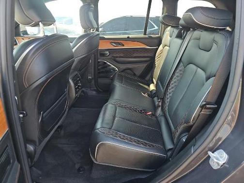 2022 Jeep Grand Cherokee 4xe Summit Reserve