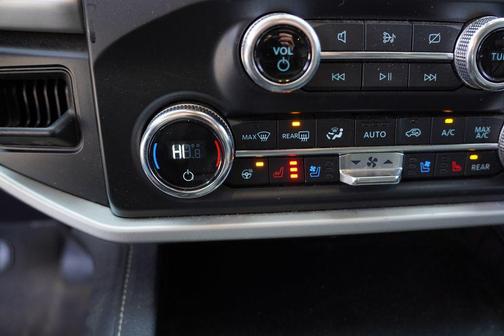 2022 Ford Expedition Max XLT