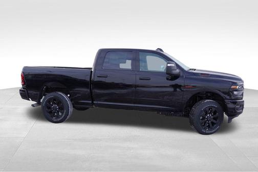 2026 RAM 3500 Big Horn Crew Cab 4x4 6'4' Box