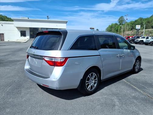 Silver 2013 Honda Odyssey EX-L