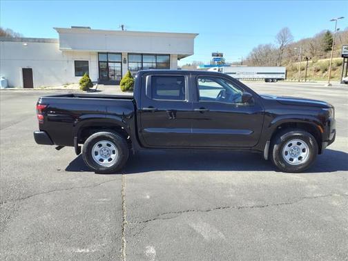 2023 Nissan Frontier S