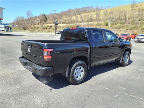 2023 Nissan Frontier S