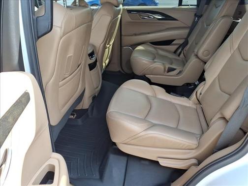 White 2018 Cadillac Escalade Platinum