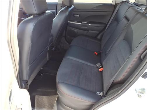 2024 Mitsubishi Outlander Sport SE