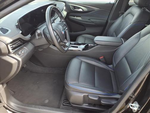 2025 Buick Envista Sport Touring