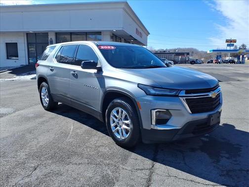 2023 Chevrolet Traverse LS