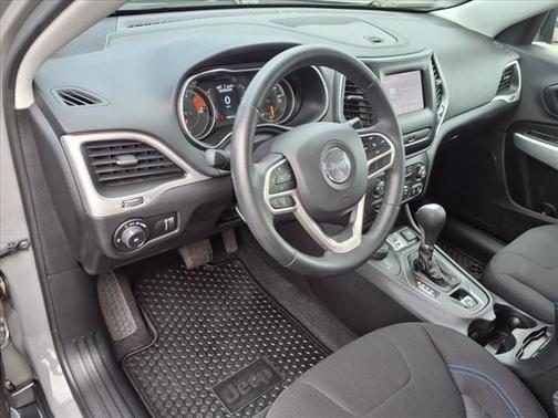 2019 Jeep Cherokee Upland
