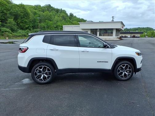 Bright White Clearcoat 2025 Jeep Compass Limited