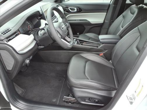 Bright White Clearcoat 2025 Jeep Compass Limited