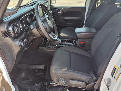 2022 Jeep Gladiator Altitude