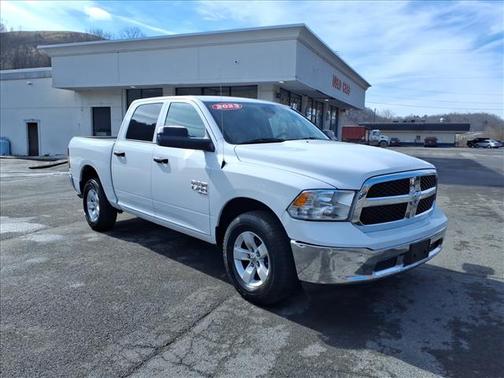 2023 RAM 1500 SLT