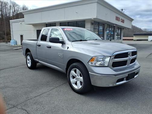 2024 RAM 1500 SLT