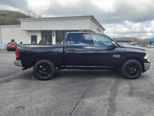 2023 RAM 1500 SLT
