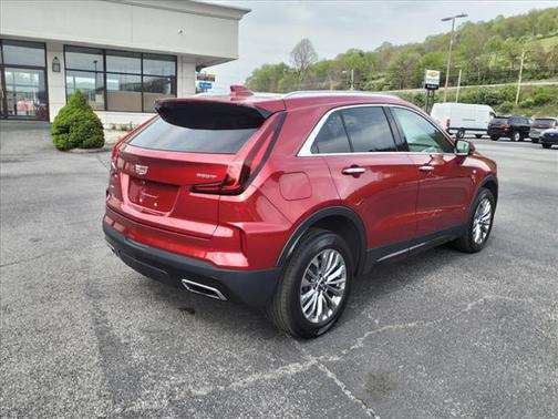 2024 Cadillac XT4 AWD Premium Luxury