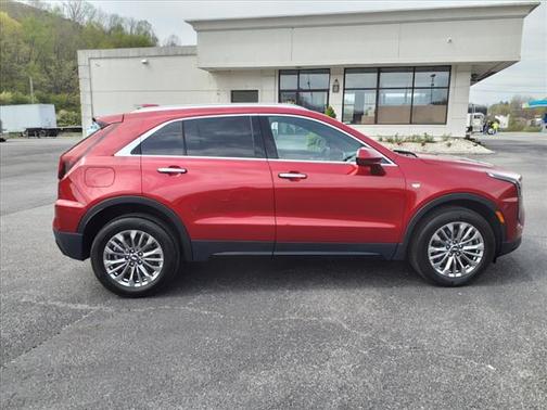 2024 Cadillac XT4 AWD Premium Luxury