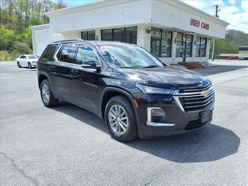 Mosaic Black Metallic 2023 Chevrolet Traverse LT Cloth