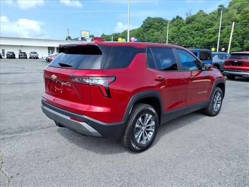 Radiant Red Tintcoat 2027 Chevrolet Equinox AWD LT