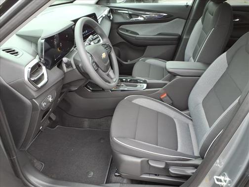 Sterling Gray Metallic 2026 Chevrolet Trailblazer LT
