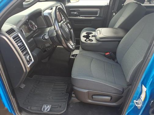 Hydro Blue Pearlcoat 2022 RAM 1500 Classic Warlock