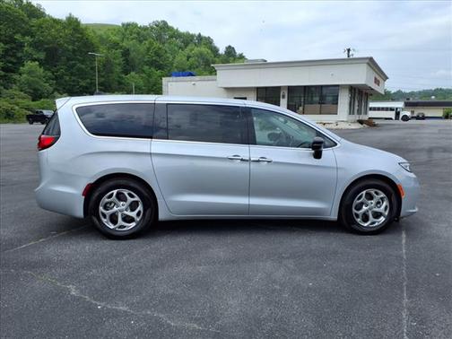 2024 Chrysler Pacifica Limited
