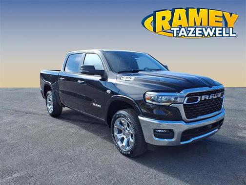 Diamond Black Crystal Pearlcoat 2026 RAM 1500 Big Horn Truck