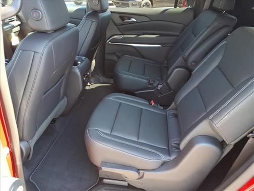 Radiant Red Tintcoat 2026 Chevrolet Traverse AWD LT