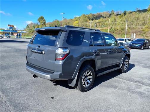 2024 Toyota 4Runner TRD Off Road