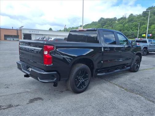 Black 2026 Chevrolet Silverado 1500 Custom