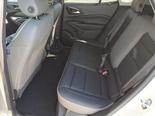 White Sands 2026 Chevrolet Trax ACTIV