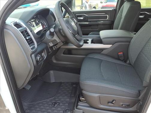 Bright White Clearcoat 2026 RAM 2500 Big Horn