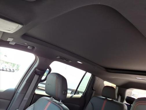 2024 Chevrolet Traverse AWD RS