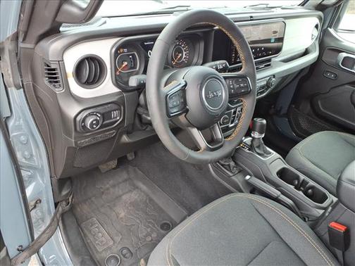 2024 Jeep Gladiator Sport S