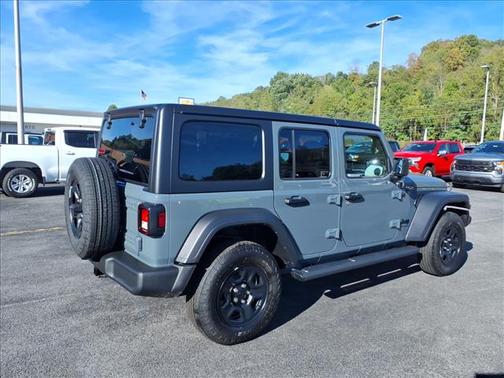 2025 Jeep Wrangler Sport