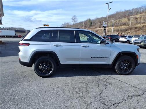 2024 Jeep Grand Cherokee Altitude