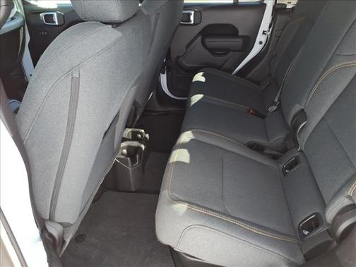 2025 Jeep Gladiator Nighthawk