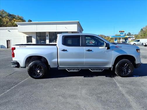 2022 Chevrolet Silverado 1500 Custom Trail Boss