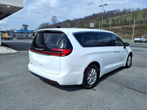 Bright White Clearcoat 2024 Chrysler Pacifica Touring L