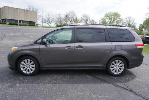 2013 Toyota Sienna XLE