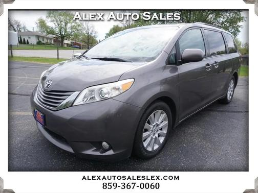 2013 Toyota Sienna XLE