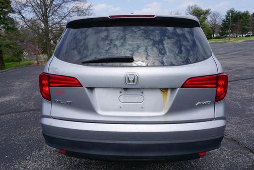 Lunar Silver Metallic 2016 Honda Pilot EX-L