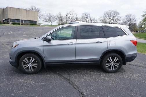 Lunar Silver Metallic 2016 Honda Pilot EX-L