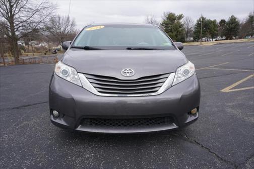 2014 Toyota Sienna XLE