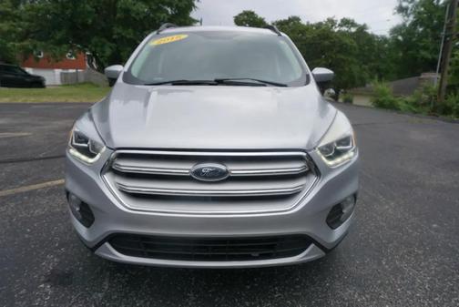 Ingot Silver Metallic 2018 Ford Escape SEL