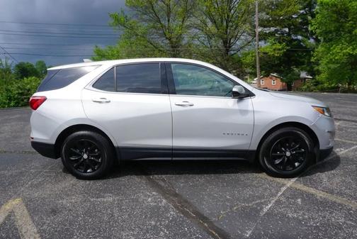 Silver Ice Metallic 2020 Chevrolet Equinox 1LT